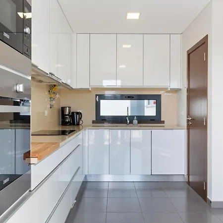 Near Obidos Lagoon And Surf Beaches Фош-ду-Арелью