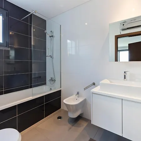 Near Obidos Lagoon And Surf Beaches *