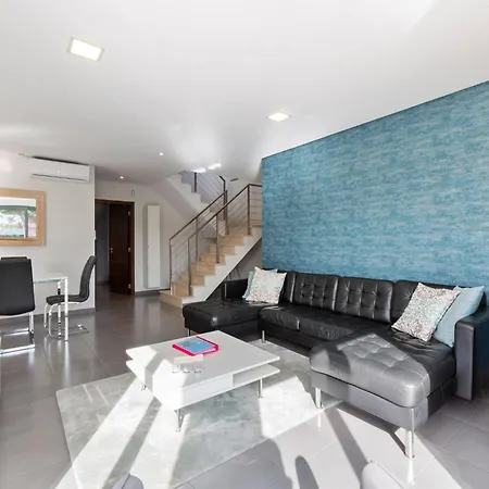 Near Obidos Lagoon And Surf Beaches Фош-ду-Арелью