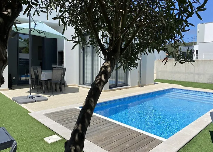 Near Obidos Lagoon And Surf Beaches * 福斯·杜·阿勒奥